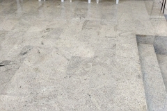 Aplicação de piso de Granito Natural