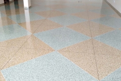 Edificação, polimento e acabamento de piso de granitina